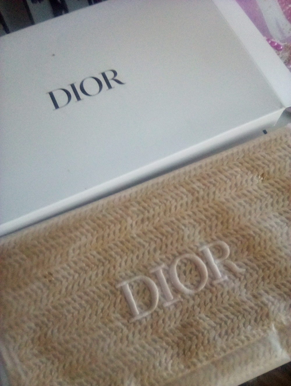 Dior Embroidered Beige Knit Macrame Clutch Luxury Designer Bag - Picture 4 of 9